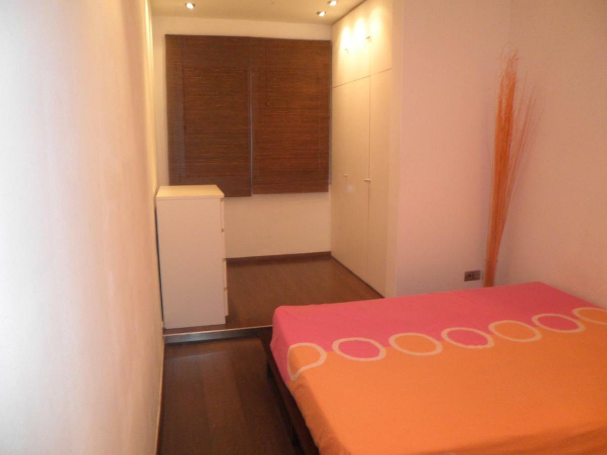 Bacrou Apartment, Design Loft Near The Sea Barcelona Bagian luar foto