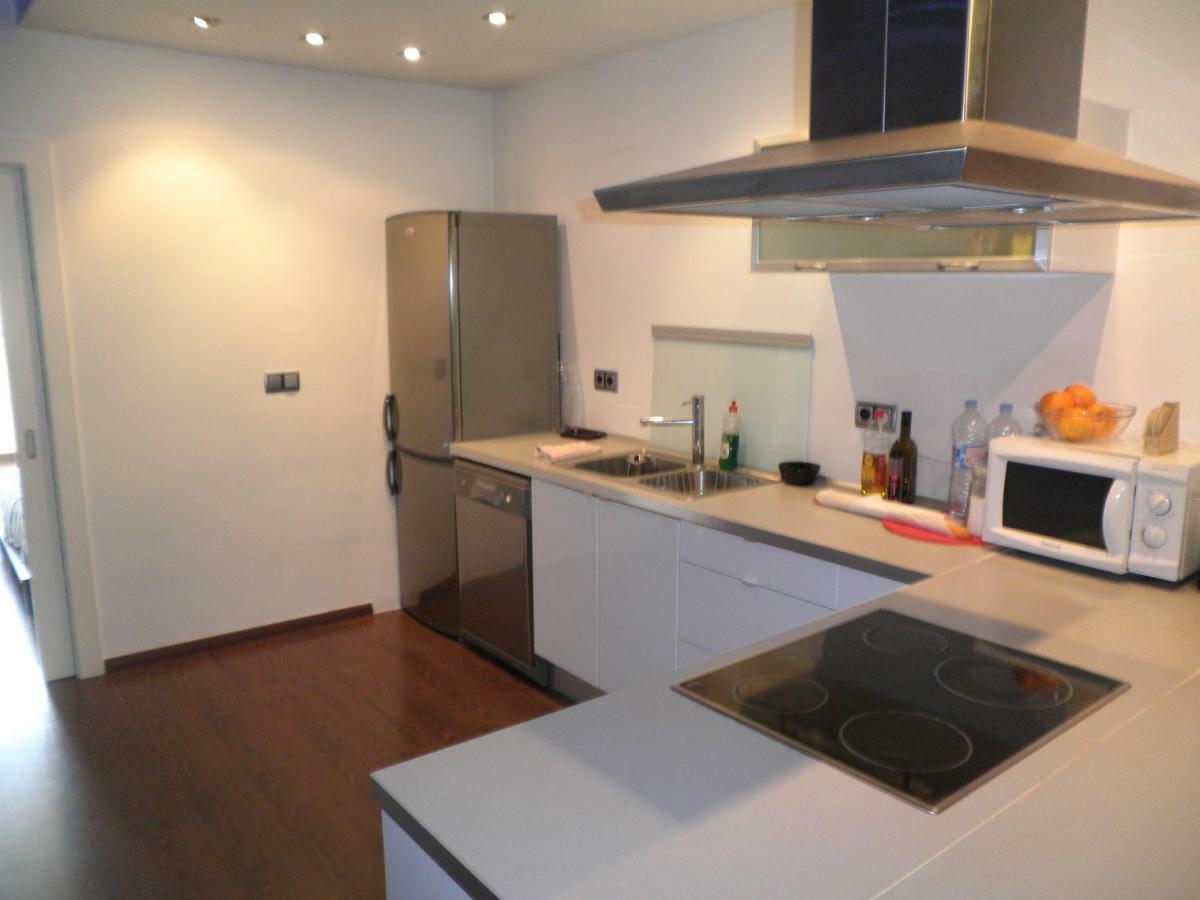 Bacrou Apartment, Design Loft Near The Sea Barcelona Bagian luar foto