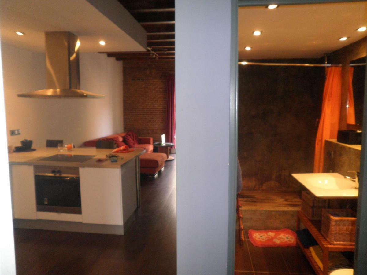 Bacrou Apartment, Design Loft Near The Sea Barcelona Bagian luar foto