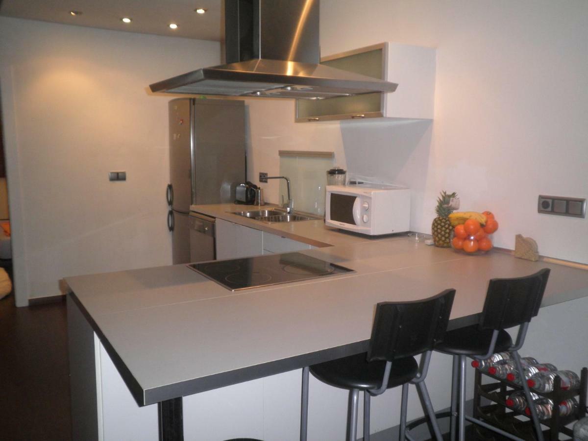 Bacrou Apartment, Design Loft Near The Sea Barcelona Bagian luar foto